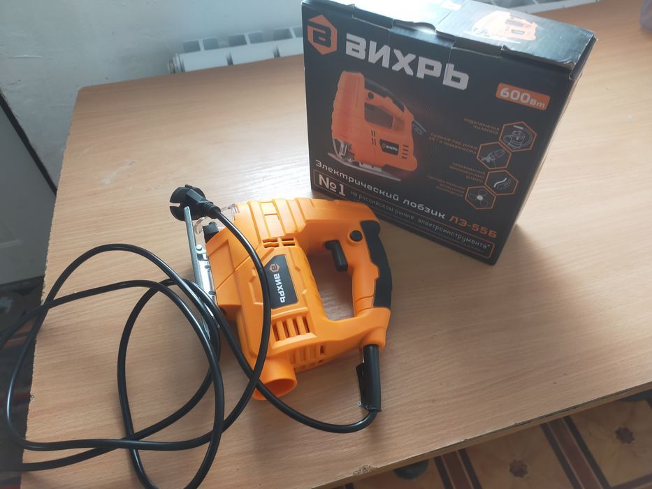 Фрезар станок вертикальный  и лобзик