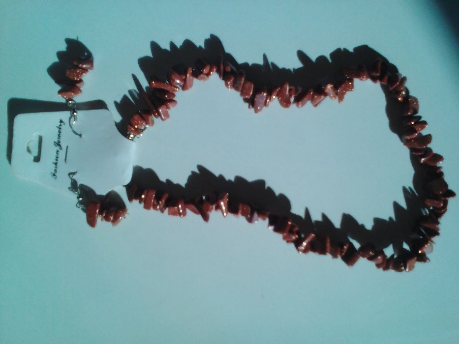 Комплект от естествени камъни,гривна, обици,сребро