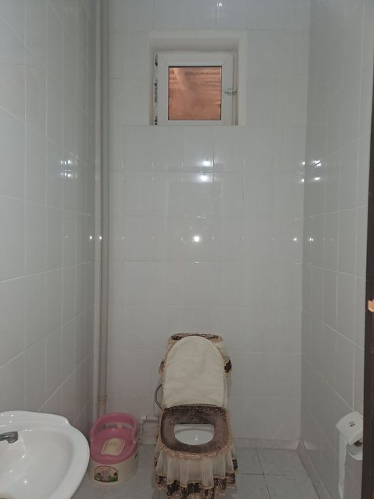 Уй сотилади аэропорт коттедж отчопар