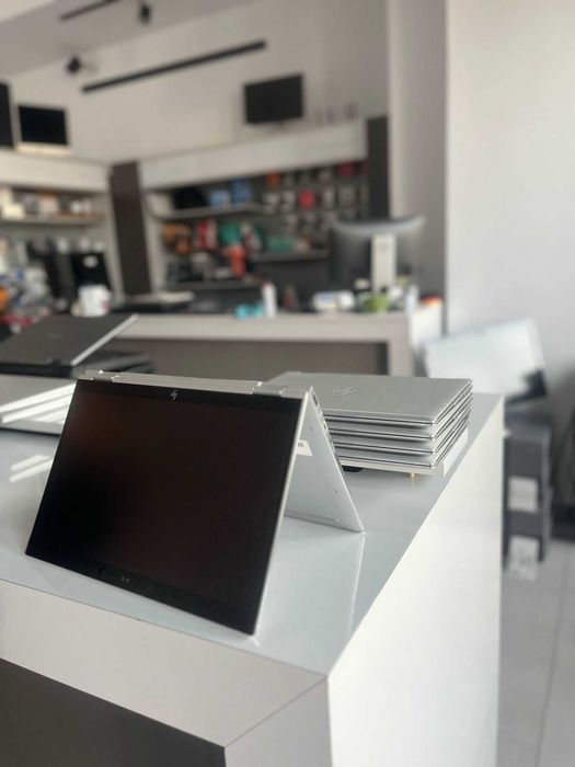 HP EliteBook x360 1030 G3 i5-8350u-8Gb ram-256Gb ssd