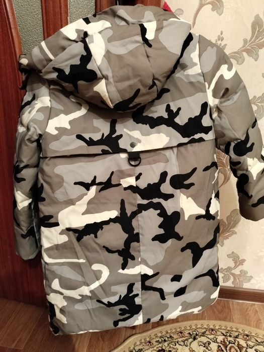 Продам куртку на мальчика.