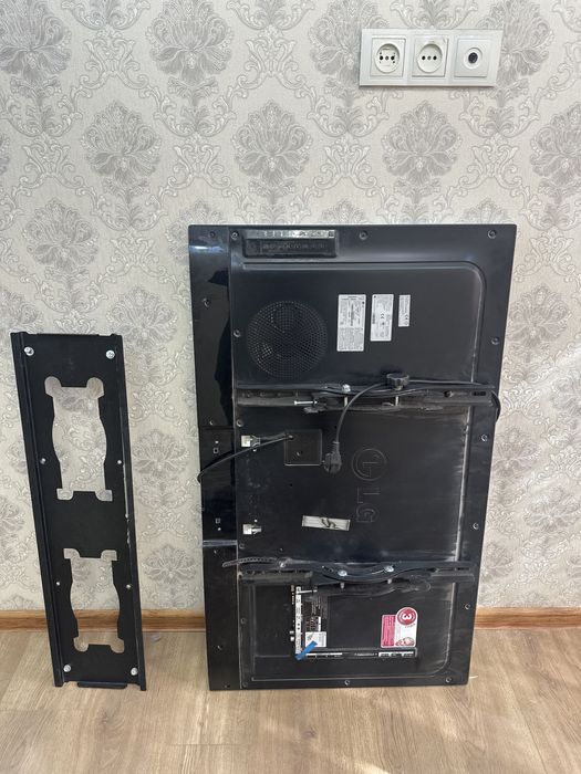 Продается Рабочий телевизор LG