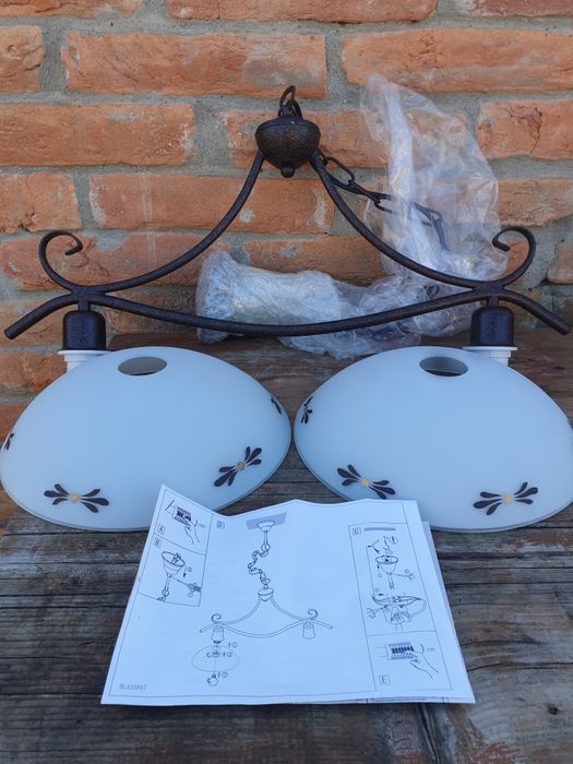 Candelabru rustic de tavan