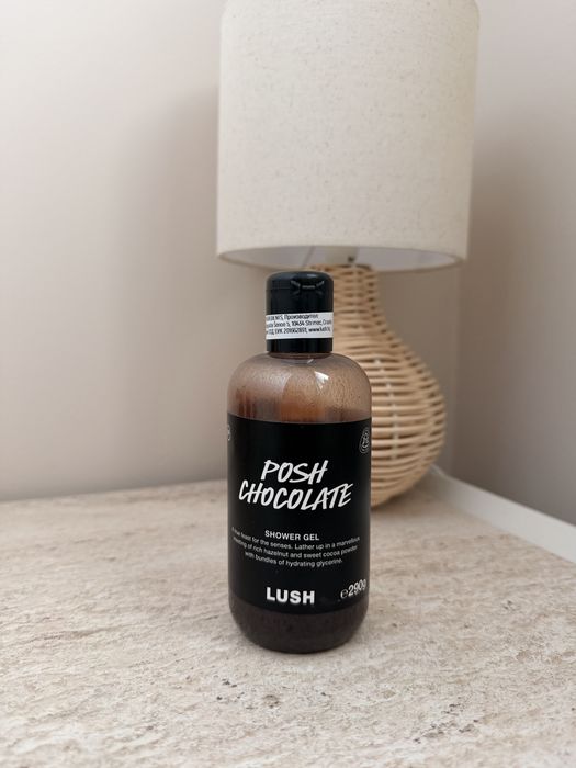 Козметика на Chanel, Lancôme, Caudalie, MediPeel, Lavish Care, Lush, EOS
