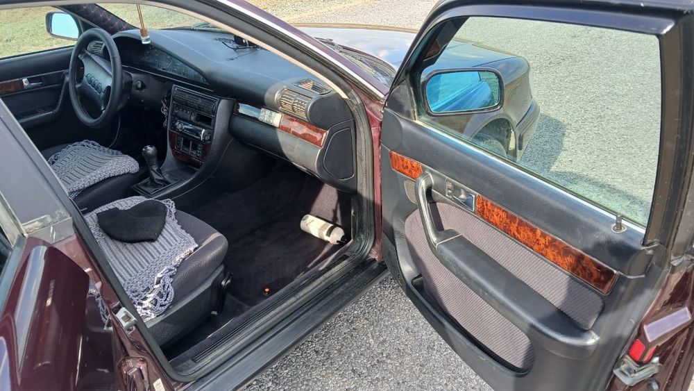 Продам Ауди 100 С4