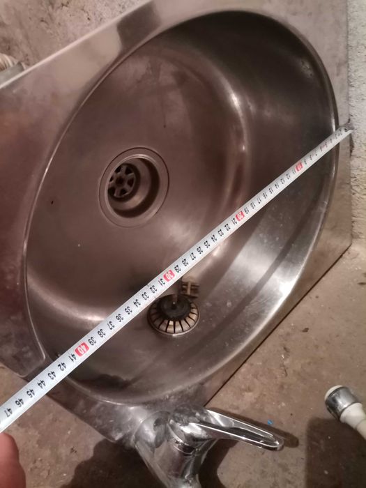 Мивка за кухня със смесител, корито 40см. Външен размер 44.5