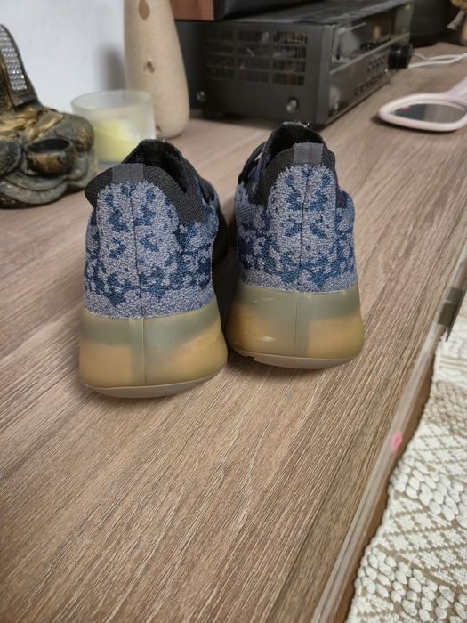 Adidasi Adidas Yeezy