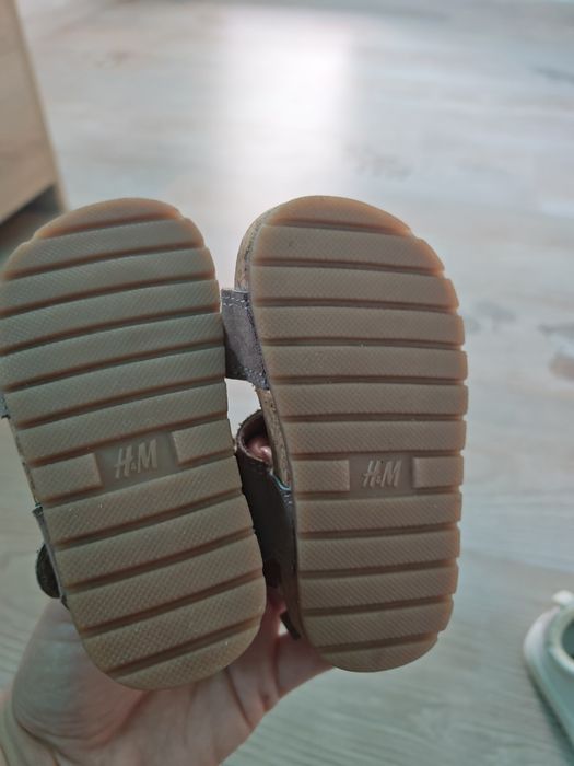 Сандали HM 18/19