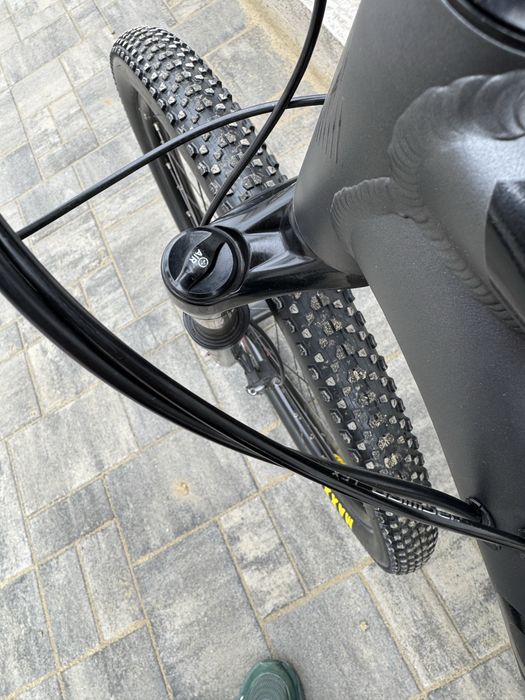 Bicicleta orbea rockshox pe aer