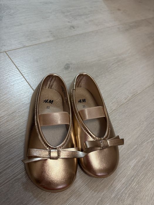 Бебешки обувки h&m