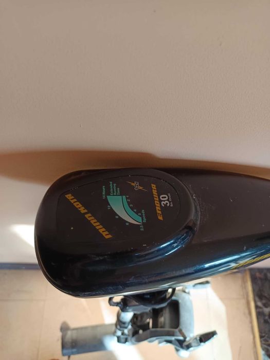 Продавам два бюджетни шаранджийски комплекта и ел. двигател