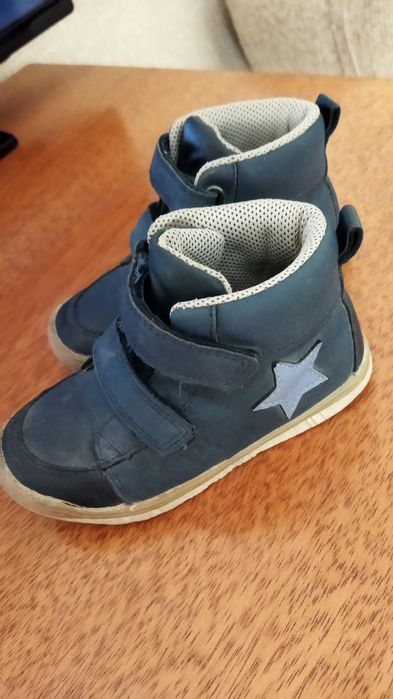 Ботинки детские осенние р.23,25,28