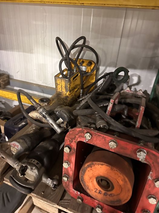 Picon/ picamer miniexcavator . 69-250kg