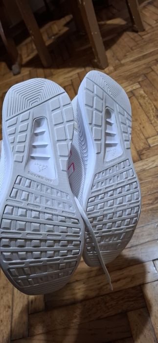 Adidasi adidas marimea 39