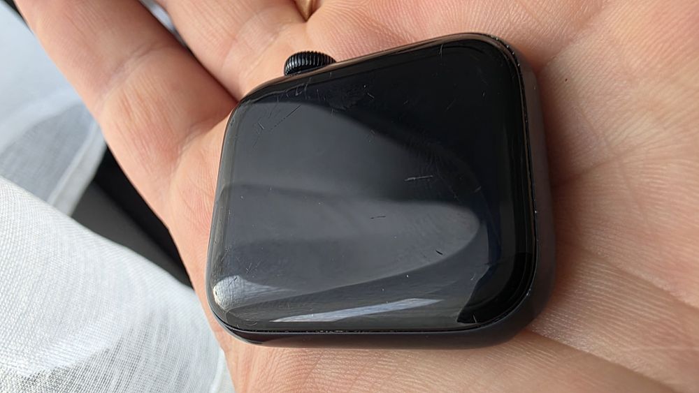 Apple Watch SE (2023) 40 mm  in garanție