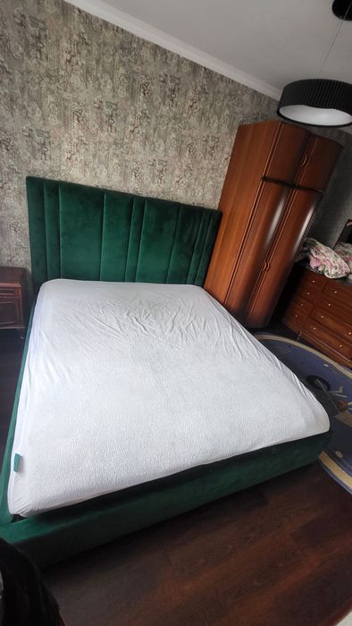 Продам кровать б/у