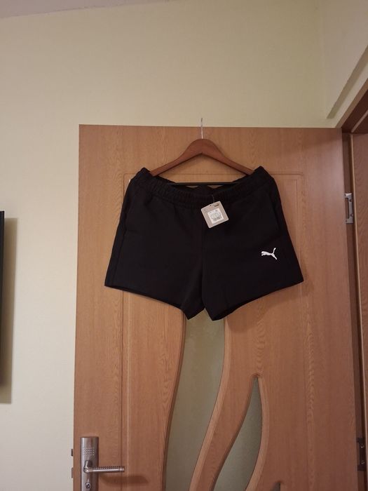 Pantaloni scurti puma femei nou