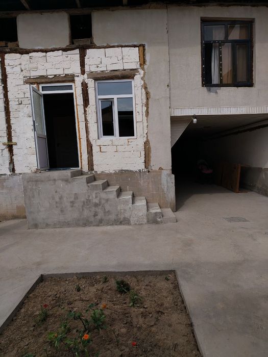 Uchastka hovli YER hisobida