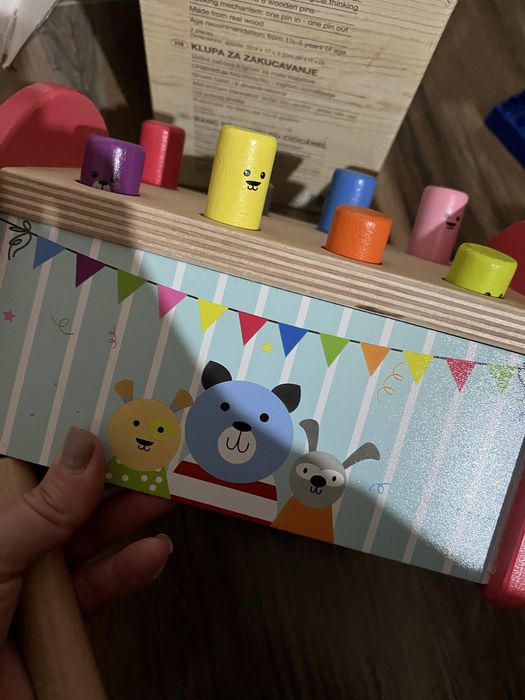 Дървена играчка чукче с пръчки