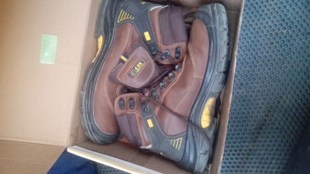 Ботинки кожанные