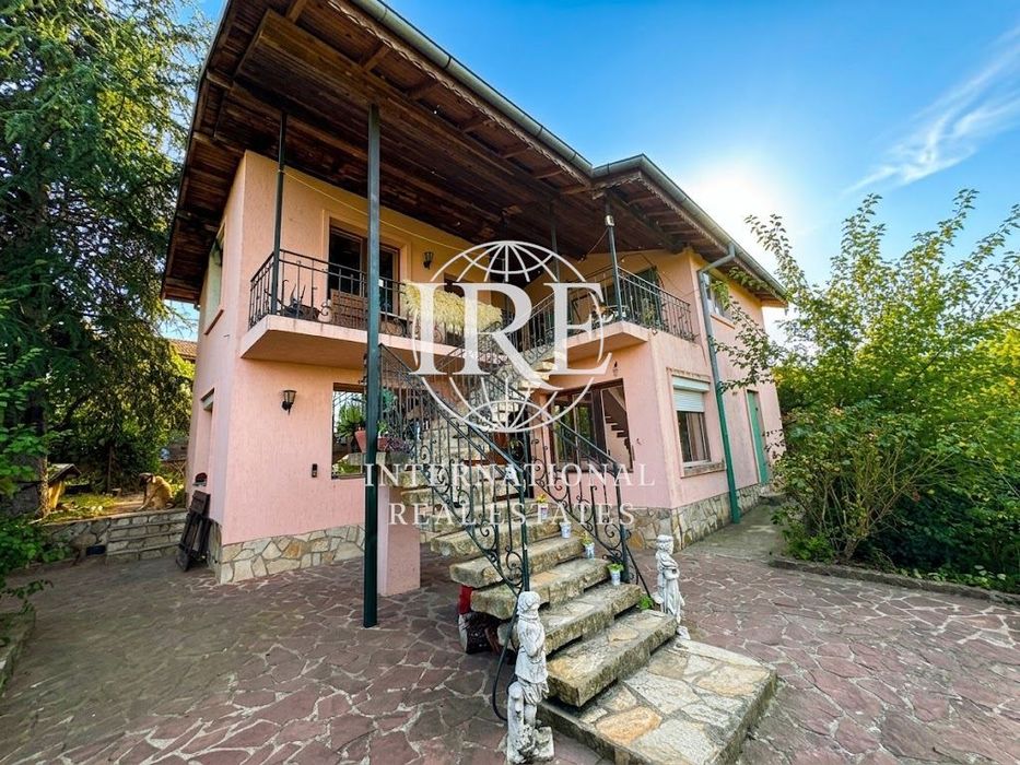 Продава се Къща в с. Константиново, Област Варна - 170 кв.м за 1236 €/кв.м - Снимка #2