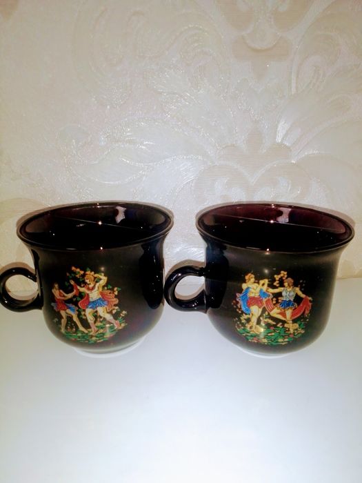 Продам      посуду