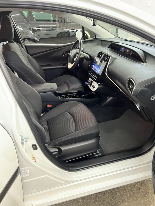 Toyota Prius Plug-in Hibrid Executive 1,8 benzină Pret afisat TVAIncus