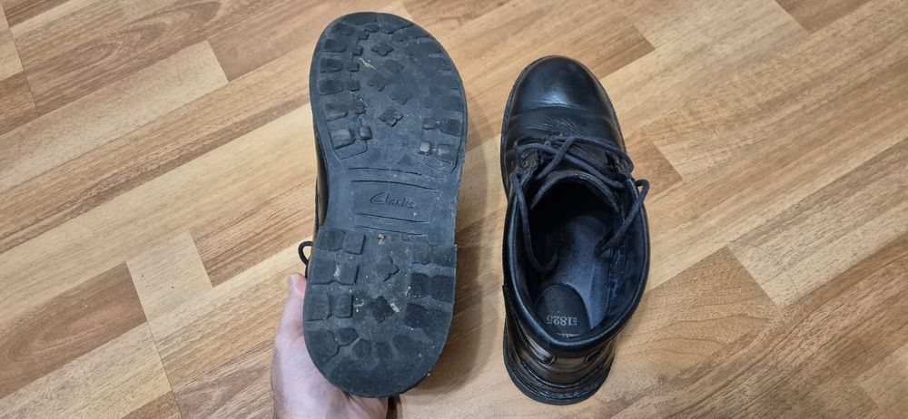 Incaltaminte barbateasca Clarks