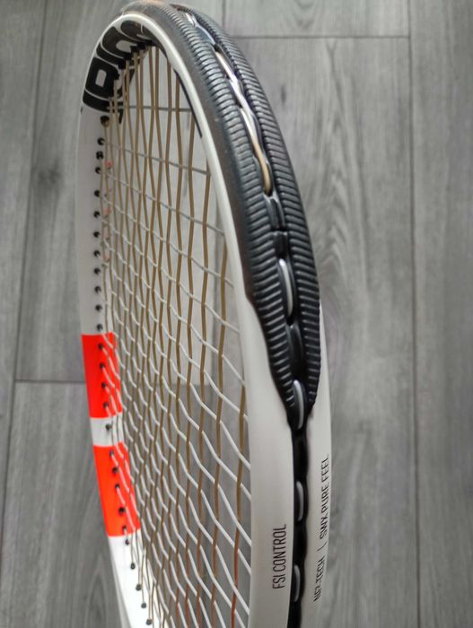 Babolat Pure Strike 100