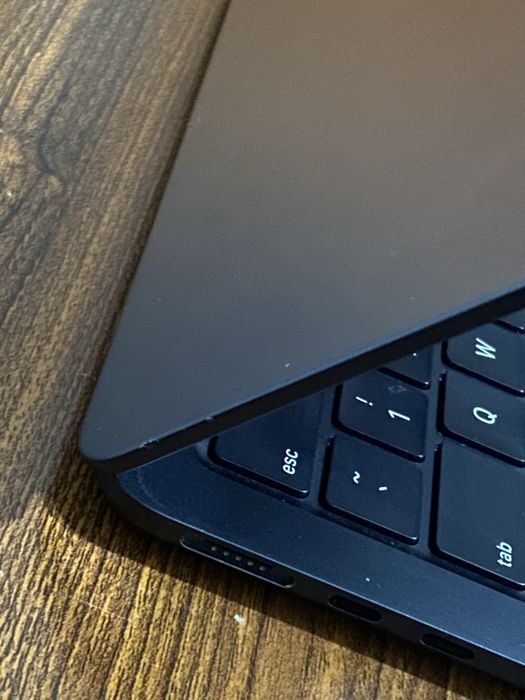Macbook M2/256Гб/8Гб