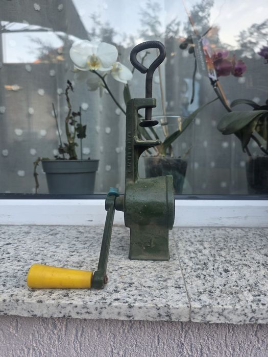 Vand masina de tocat si rasnita nuci