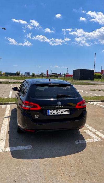 Peugeot 308 Allure 1.5 BlueHDI 2019