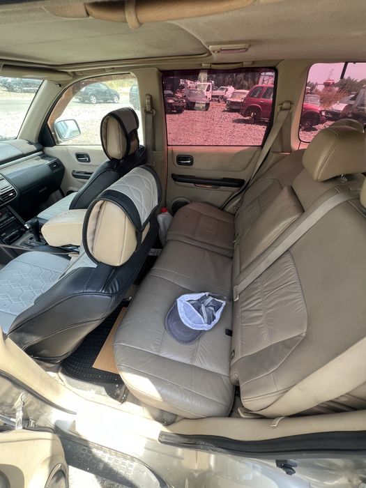 Nisan x-trail на части