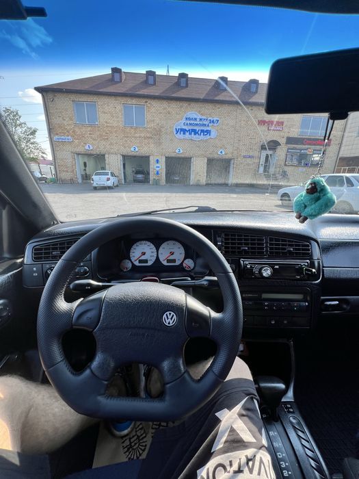 Продам Golf 3 1.8