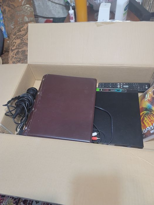 Караоке б/у в хорошем состоянии.