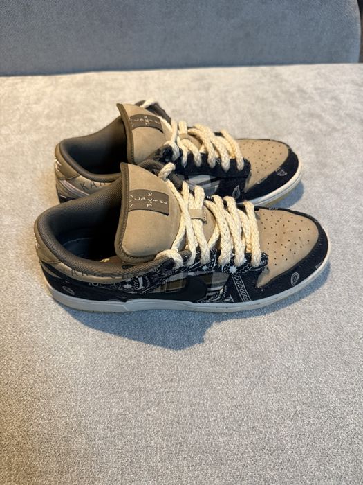 Travis Scott bandana dunk low