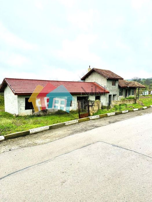 Инвест. проекти в Варна, област-с.Китен с площ 12337кв.м., цена 68000