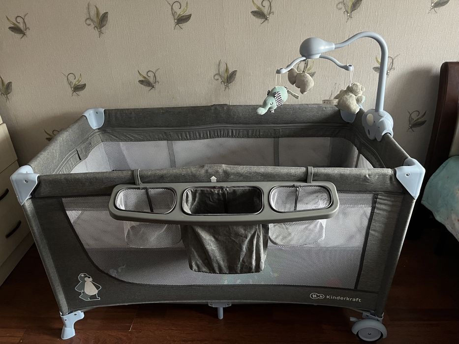 Кровать-манеж KinderKraft