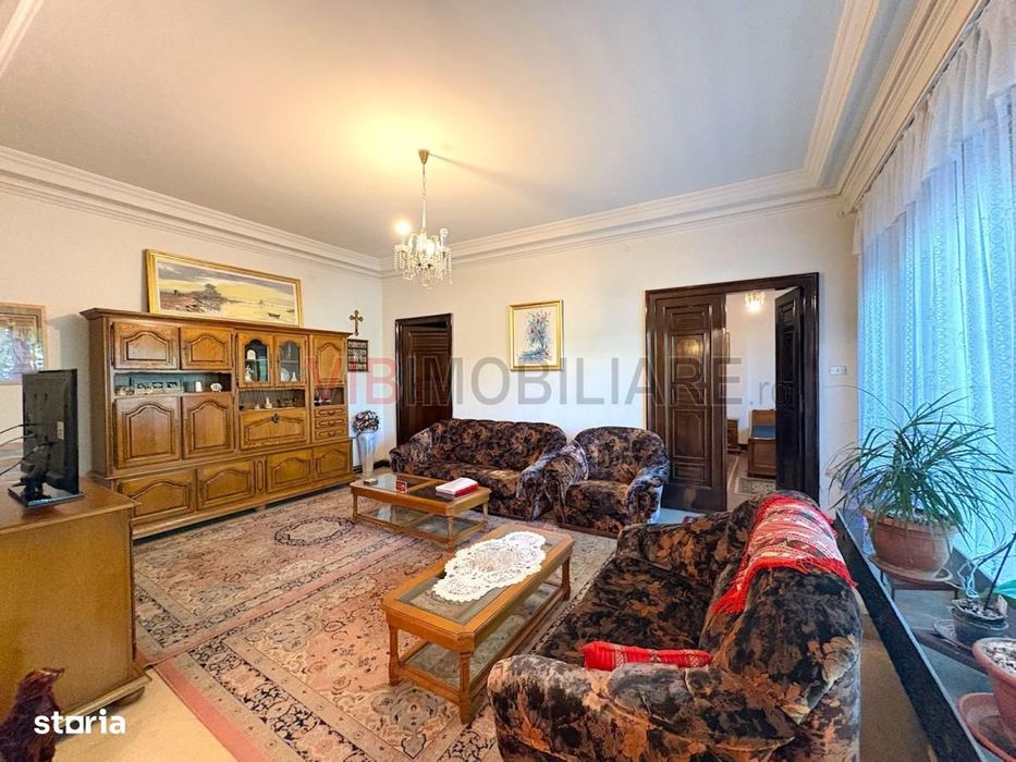UNIRII-MIRCEA VODA, apartament in vila interbelica, 6 camere, 190 mp