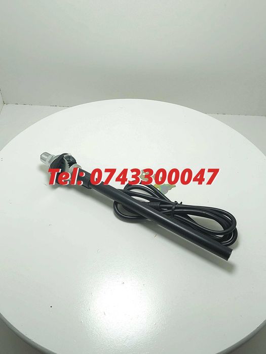 Antena Radio Cd Player Auto Incastrare Aripa Telescopica Manuala