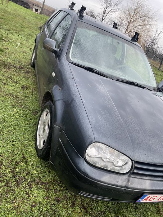 Vând sau schimb golf 4 fără acte 1.6 16v si gaz