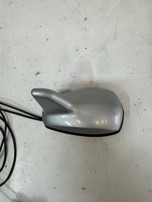 Emblema semn capota fata antena radio GPS navigatie Mercedes W212