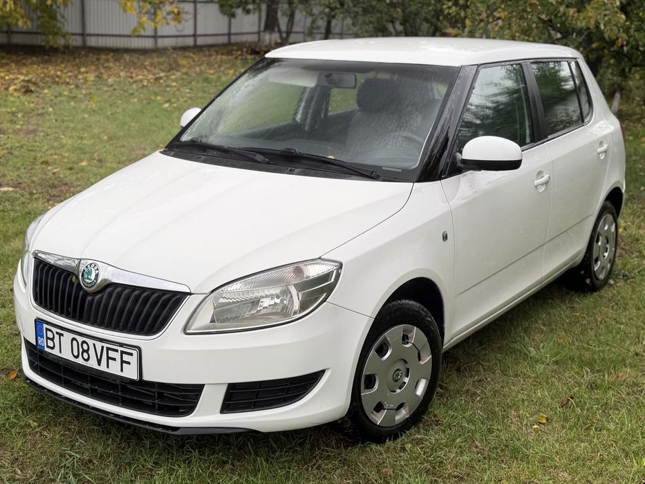 SKODA Fabia 2012 — imagine 1