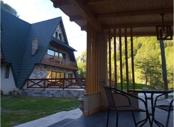 Cabana de închiriat