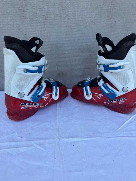 Clapari ski schi copii Nordica T3 marime EUR:35 Mondo:22