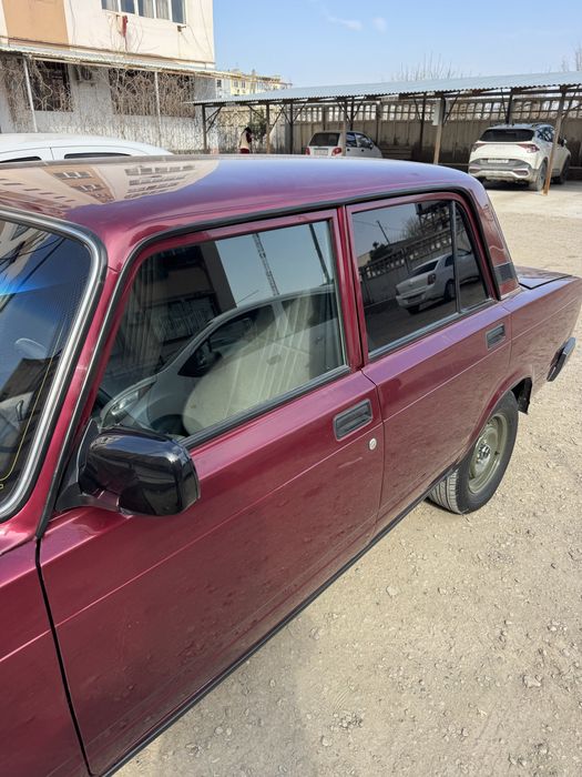 Lada 2107 sotiladi 2012 yil