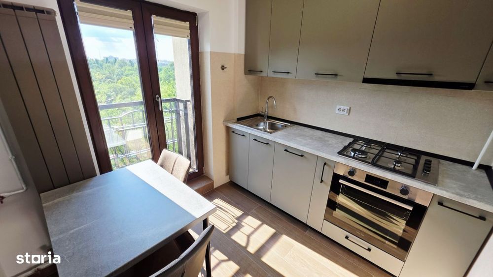 Inchiriere 2 camere Bd Libertatii vedere Parc Izvor renovat 2026