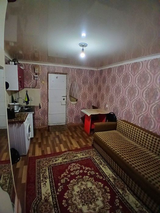 Продам комнату в общяге Короленка 12