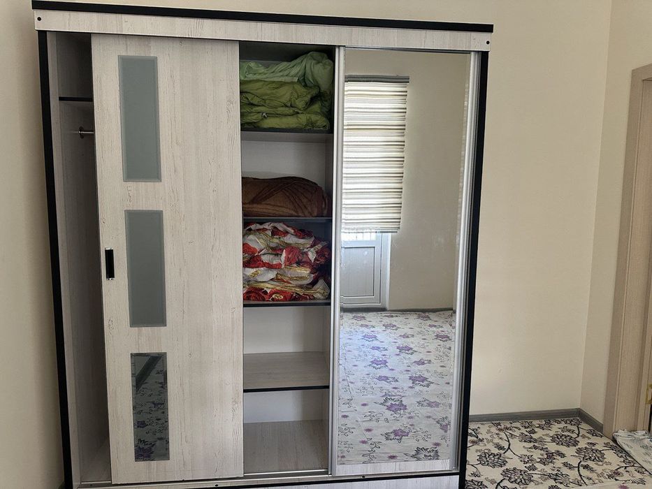 Срочно 3 хонали квартира ижарага берилади!!!