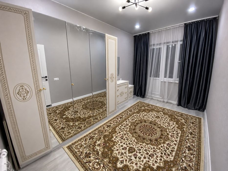 Продам 4 комнатную квартиру